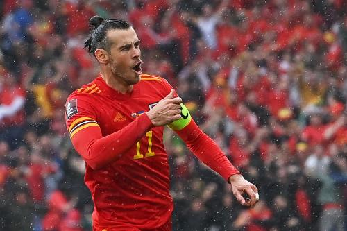 guardian_sport's tweet photo. Full time! Wales 1-0 Ukraine. Wales are going to the 2022 World Cup!!! #WALUKR https://t.co/WC9IuyJ6zL https://t.co/rTgR7KJyr5