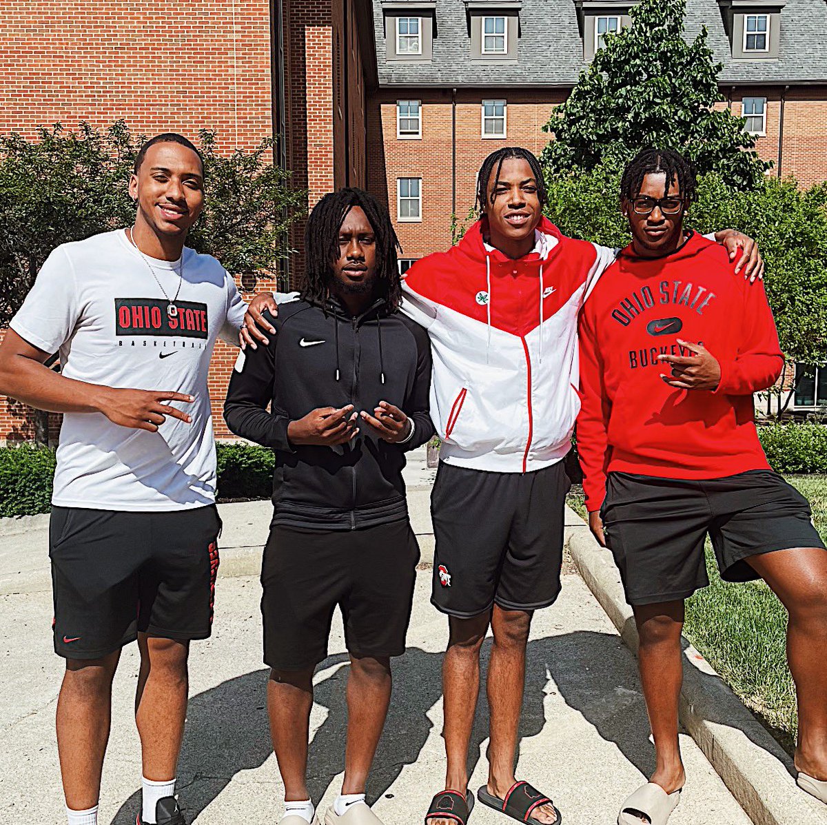 OhioStateHoops's tweet photo. Bruuuuuuuce 👀 

Welcome h⭕️me @Bruce2T_‼️ https://t.co/fOfTbF8Em9