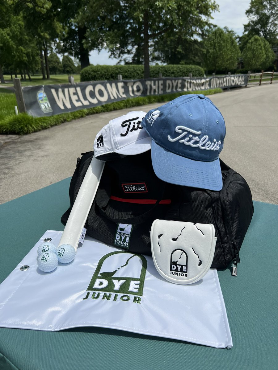 Thanks to our friends @Titleist our player are taking home a ton great gifts!