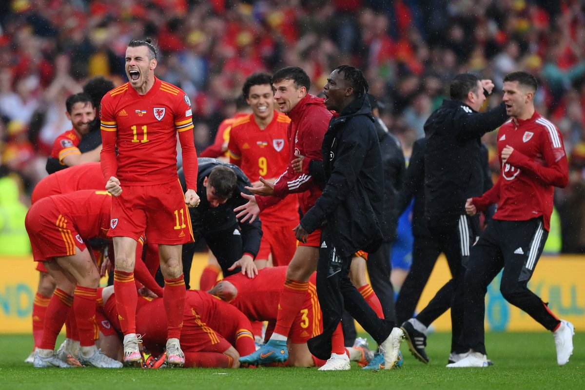 UEFAEURO's tweet photo. 🏴󠁧󠁢󠁷󠁬󠁳󠁿 What it means! 🥰

Congratulations, Wales 👏

#WCQ https://t.co/kjFq1eRr3p