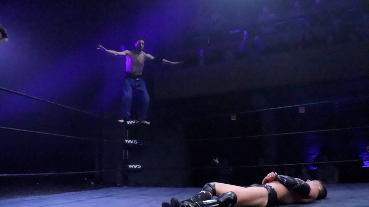 NYallthetime's tweet photo. Didn't quite go to plan...

Better luck next time (for me)

📸: @thezackdelusion
(@iwshardcore @clubsodamtl )

#prowrestling #indiewrestling #quebeclutte #judo #blackbelt #nogi #bluegi #montreal #wrestling #fightnetwork #iwsbloodstream #frogsplash #purowresu #toprope https://t.co/CpdUJyRqRY