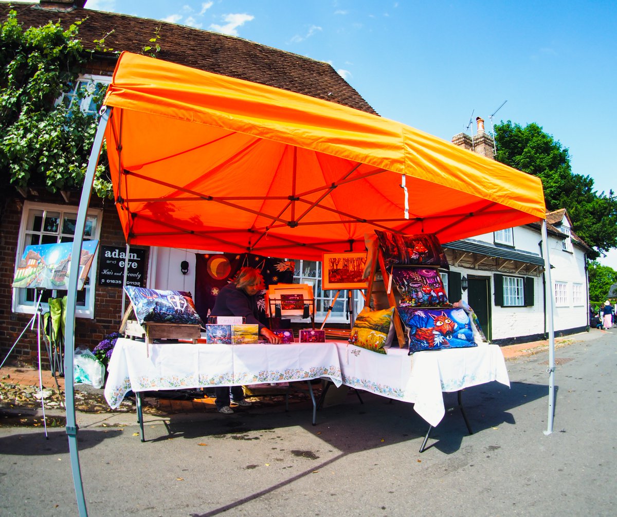 As Cunning As A Fox having a brilliant afternoon at the #yattendonandfrilshamfete yesterday; lots of people liked our new #Yattendon scene (I'll show you that another day)! Plus, it gave me the perfect excuse to drive through #Bucklebury ford on route and I love doing that! 🦊
