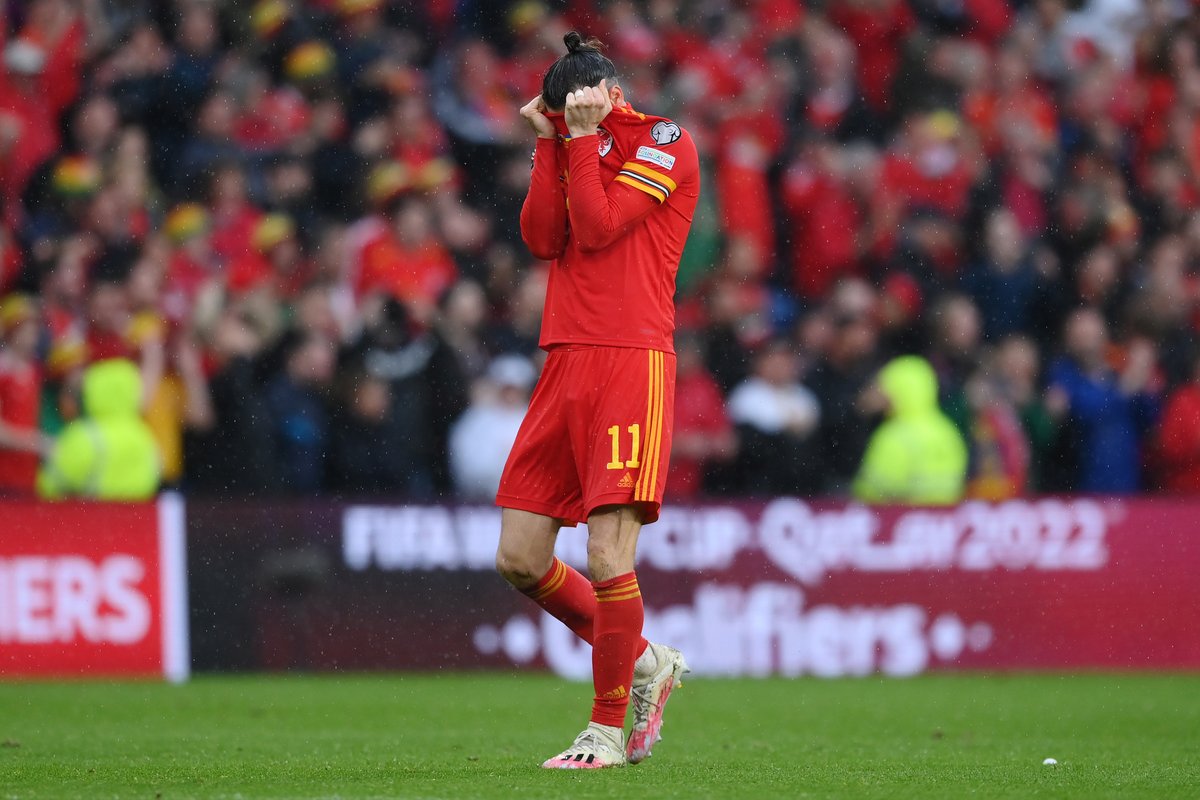 UEFAEURO's tweet photo. 🏴󠁧󠁢󠁷󠁬󠁳󠁿 What it means! 🥰

Congratulations, Wales 👏

#WCQ https://t.co/kjFq1eRr3p
