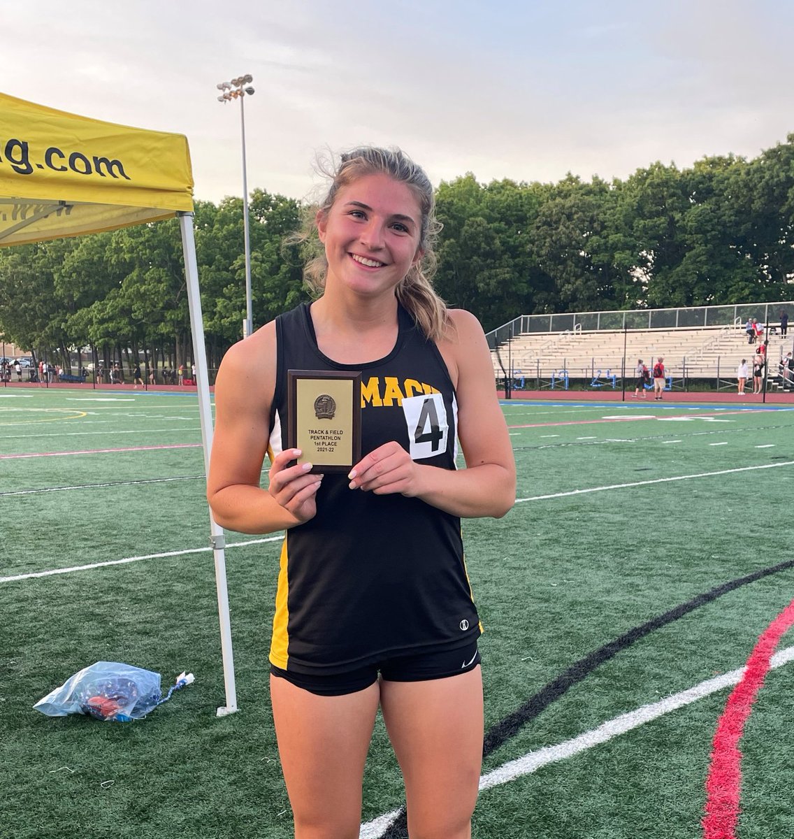 CommackSchools's tweet photo. Allison S. won her second consecutive County Championship in the Pentathlon on Friday. She will represent section XI at the state meet at Cicero- North Syracuse. She is currently The #1 pentathlete in NYS.
#pentathlete #SectionXI #CountyChamp #CommackHighSchool #CommackSchools https://t.co/6XL8r8SyIs