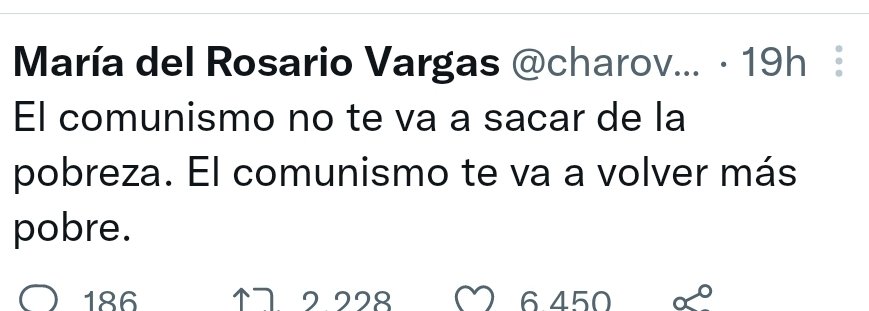 K_XOY's tweet photo. @anderfer2397 @charovargas_ Escribí rápido, IDIOTA! Estan muy juntas las letras. Ahora si, IDIOTA! Lo que yo leo ahí es COMUNISMO, no socialismo ni "socialdemocrata", como lo llamas tú. Ahora si, nombrame 1 país donde el COMUNISMO haya BAJADO al mínimo los índices de PobreZa? Responde sólo lo que pregunto. https://t.co/RGKX4MM1ng