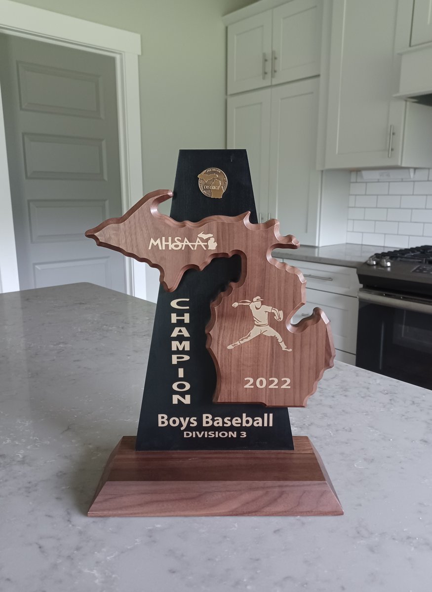 AlgonacBaseball's tweet photo. Great day at the ballpark Friday. New Haven stats:

'23 @tyler__schultz 4/5, 4RBI
'23 @MattMeldrum18 2/3, 2R, RBI
'22 @SethLonergan 1/1, 3R
'22 @SmjcoteJack 1H, 3B, 2R
'22 @Allen_Crow_e 5IP, 4H, 7K (W) &amp; 2/4, 2R, 2RBI

@newberry_calli @BrendenWelper @G_StuckOnSports https://t.co/OwvzturFSC