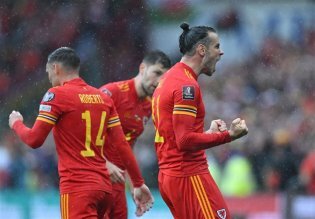 Wales edged past Ukraine 1-0 and joined Iran, England , and the U.S. in Group B of the 2022 FIFA World Cup.
@IranSportsNews @iranteammelli @katkhosrowyar @TeamMelliTalk 
#walesukraine #WalesvsUkraine