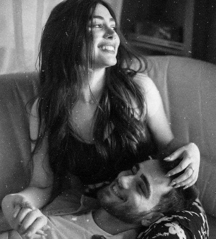 صدفتك كانت لقلبُي نعمُه عظيمه🤍.