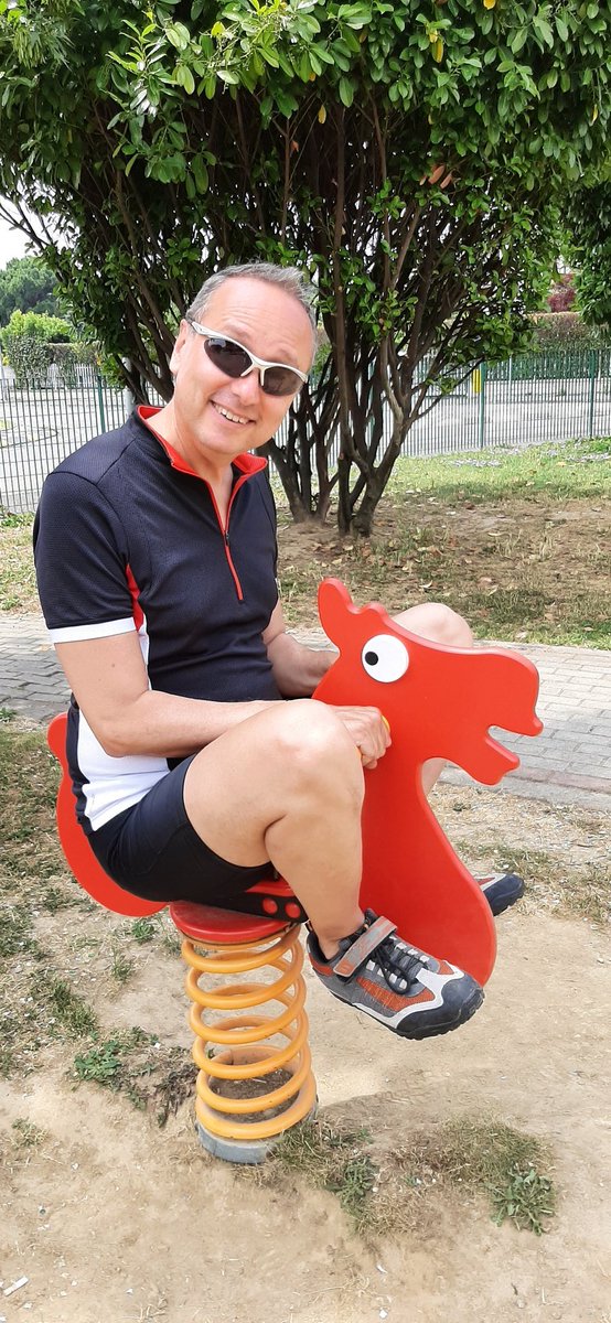 EttoreFrizzi's tweet photo. #biking be like 🤣 Hector Frizzi y Neckermann A Soul on the Road 
Cause what is out there is priceless. Trips anyone could do. Just one foot out of the comfort zone. To inspire normal people to travel, explore, meet. #amazon #KindleUnlimited
#travelbug #wanderlust #travelog #book https://t.co/WNncKol7ok