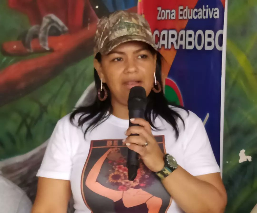 El @GualLiceo fue el escenario para dar cumplimiento a las orientaciones del Pdte. <a href="/NicolasMaduro/">Nicolás Maduro</a>, nuestra Min. @MPPEDUCACION <a href="/_LaAvanzadora/">Yelitze Santaella</a> y el Gob. <a href="/rafaellacava10/">Rafael Lacava</a> de la mano con la @alc_valencia @jcfuenmayor para el Plan Nacional de Reforestación.<a href="/ArbolCarabobo/">Mision ArbolCarabobo</a> @CaraboboMinEc