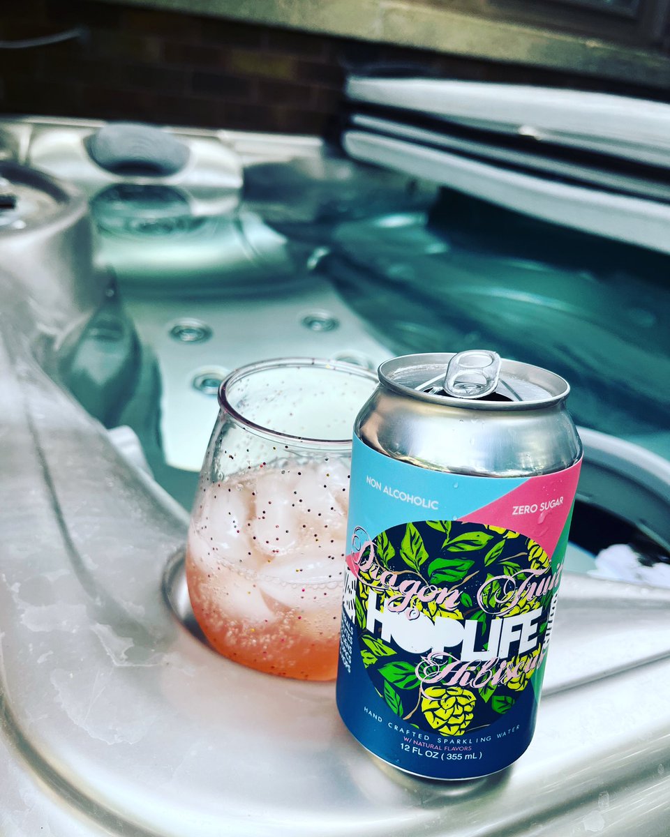 nomadicbeverage's tweet photo. We hope you find rest, recharge, and rehydration today! #nomadicbeverage #hoplife #sundayfunday #nosugar #noalcohol #soberaf #keto #dragonfruithibiscus #hottubsofinstagram #rehydrate https://t.co/S7MmWXLVsP