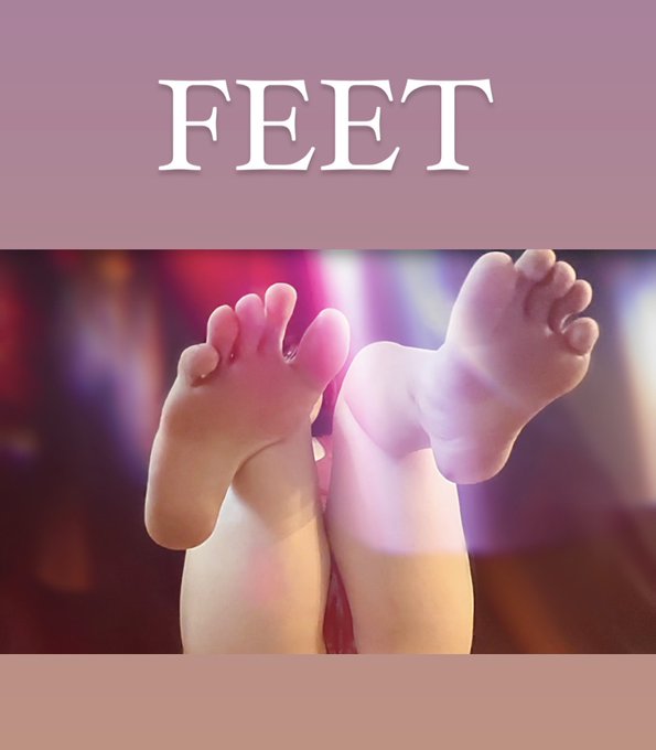 The foot boys have been begging me for feet content. Next time I film, I&rsquo;ll have it ;) https://t.co/<a href="/tag/newprofilepic"class="tags"><span>#newprofilepic</span></a>