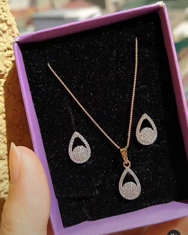 Herkese merhaba. Yeni çekilişle karşınızdayız 🎉 içinizden bir kişiye damla set çıkacak. Yapmanız gerekenler
Bu hesabı takip etmek rtlemek ve bu gönderiyi beğenmek 🌼
Bu gönderiye üç arkadaşınızı etiketlemek 🦋
Ne kadar çok etiket o kadar çok kazanma şansı!🏵️
Bol şanslar!