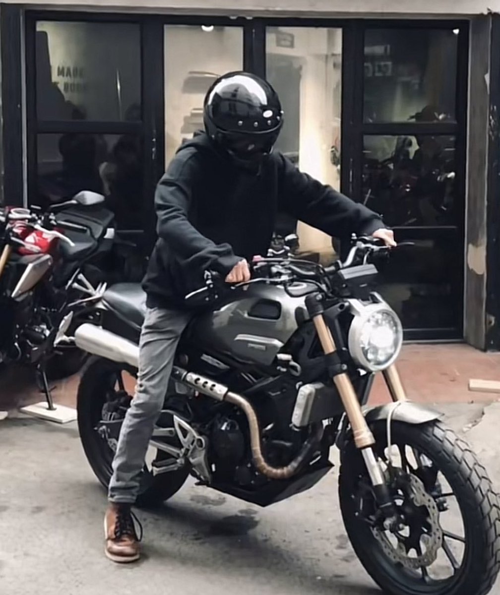 its_slowg's tweet photo. Once you started trying out motorcycle you simply can't get it out of your head 😩 https://t.co/VGWmS412sM