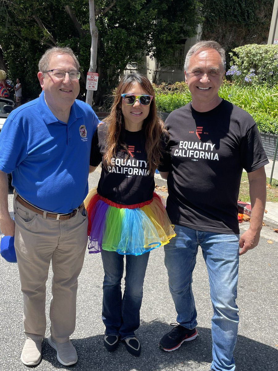 fionama's tweet photo. Beautiful day for a Parade!  Getting ready for #WeHoPride with @eqca,  @RickChavezZbur, @PaulKoretzCD5 and lots of friends and allies. #Pride2022 #PrideMonth #Pride #pridemonth2022 #eqca @westhollywood @VisitCA https://t.co/h84ndFSWUk