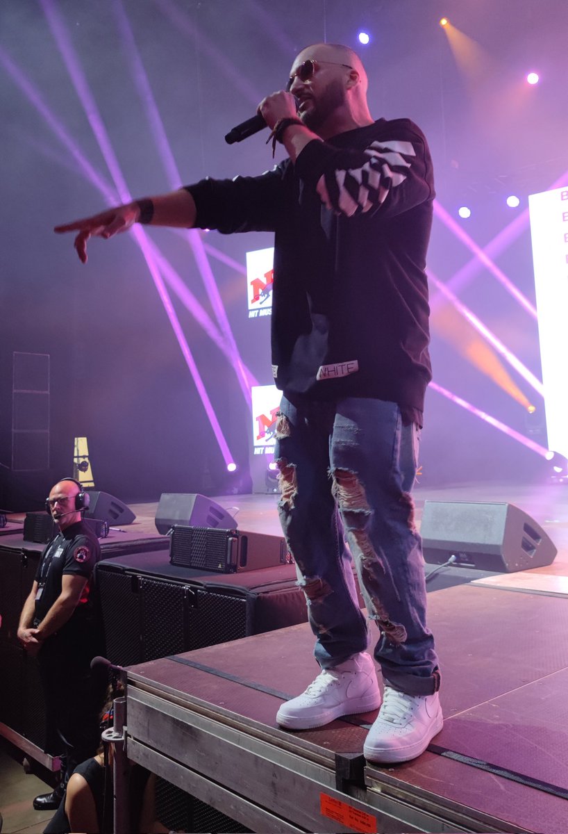 C'est au tour de <a href="/bendo_official/">Ben’Do</a> de faire chanter le public du #nmtwex. Il est un peu comme à la maison sur cette scène NRJ 🥰