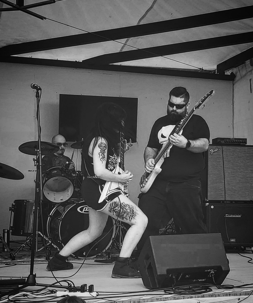 SpitoftheSin's tweet photo. We are so grateful about all of the friends and family that came out to the @DecimateMF Fundraiser show yesterday! Thank you so much for coming, and to @VoxxPromos and @HRBrewCo for inviting us to play! Now that is how you kick off Summer!! ☀️🍺🤘 https://t.co/T9lJa5PabG
