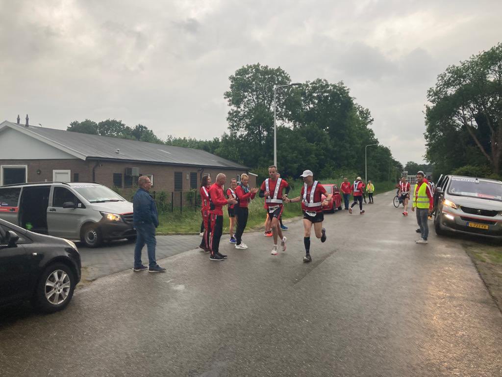 <a href="/BWRunners/">BommelerwaardRunners</a> PW8 Almelo 20:41u, dus -32’tov schema. Goed gevoel na een lastige en lange etappe. Nu de avond- en nachtetappes vanaf Almelo naar de Veluwe. #team76 #roparun2022 #Brandwijk