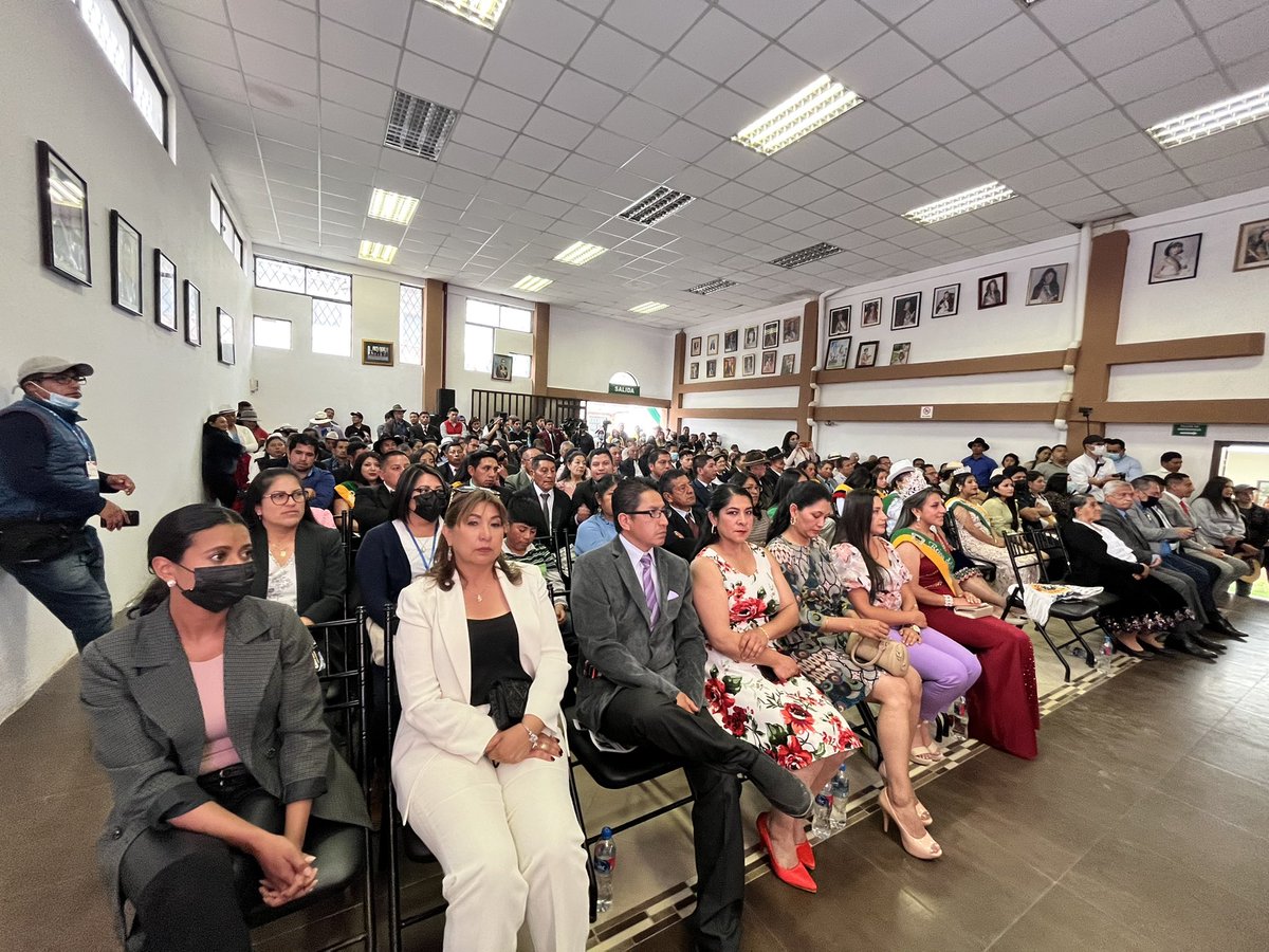 Realizamos la Sesión Solemne por los 36 años de Cantonización y 460 años de Fundacion del cantón San Fernando.<a href="/GADSANFERNANDO1/">Gad San Fernando</a> 
<a href="/claudiomarloja/">Claudio Omar Loja</a>