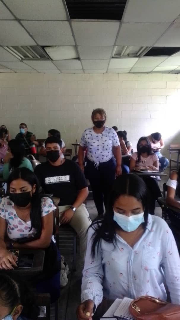 uptlara's tweet photo. #ResumenSemanal || Estudiantes de los diferentes trayectos del #PNFCP participaron en las asesorías presenciales Lapso I-2022
#UptaebActiva
@michellyvivas @Elida_Luna_Beta @olivapineda04 @dvelasquez14 @mppeduniv @opsuVzla https://t.co/KxGF6Cvj44