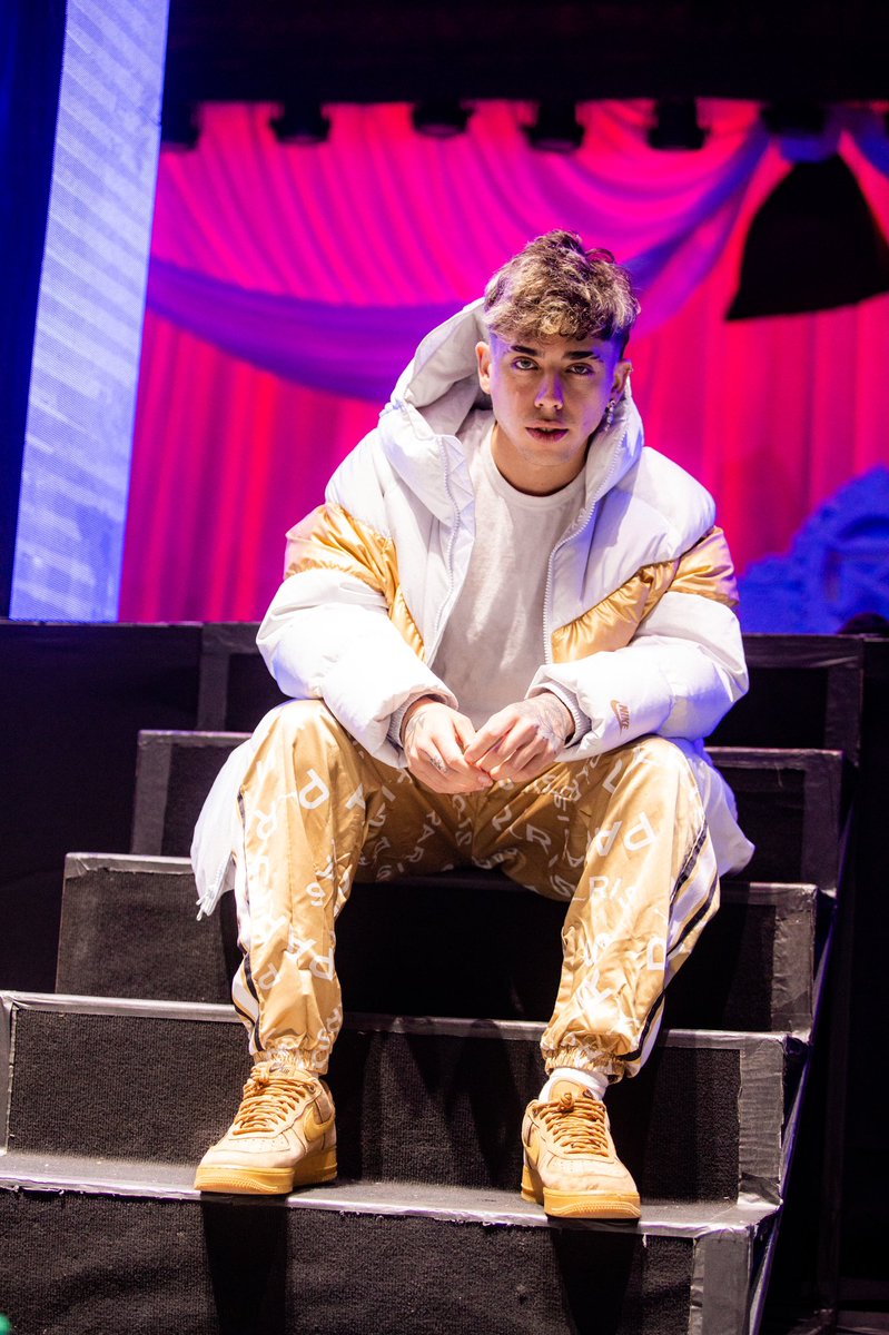 la noche estuvo dorada