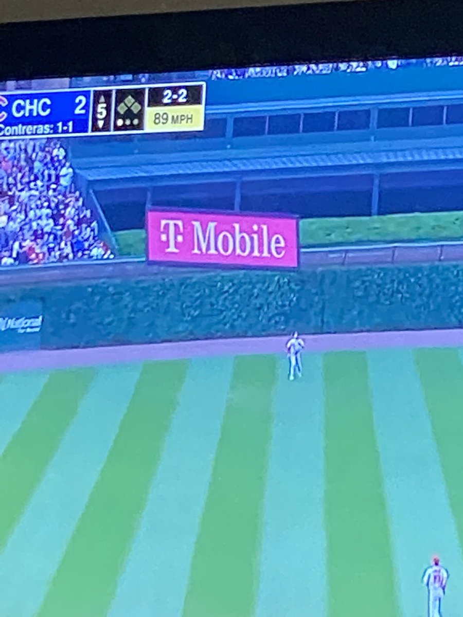 d_miz08's tweet photo. How fucking dare you @espn #Cubs #WrigleyField https://t.co/rG6qHKTv68
