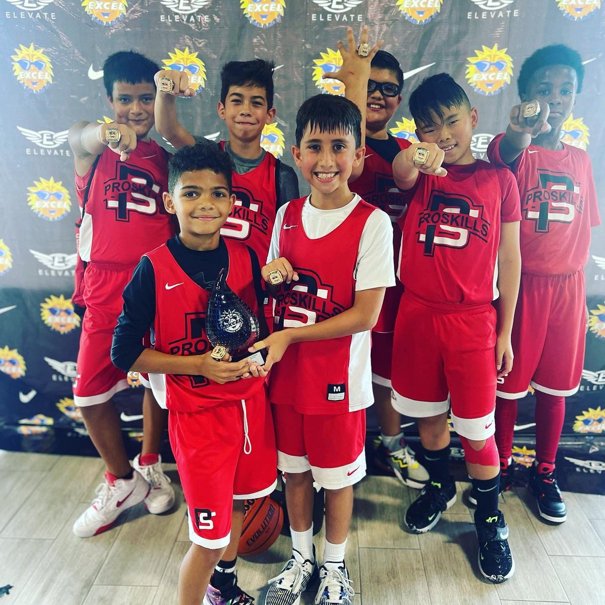 SAFutureEast's tweet photo. 🚨 Huge shout out to our #Future of this program 🗣Our 10u Boys with the #Championship victory @ExcelTournament #SummerJumpOff Congrats to Sean Ramos with the Game #MVP #KeepGrinding Little Guys 👊🏻 #GrassrootsBasketball 🏀🔴⚫️ https://t.co/oa0it4EmqC