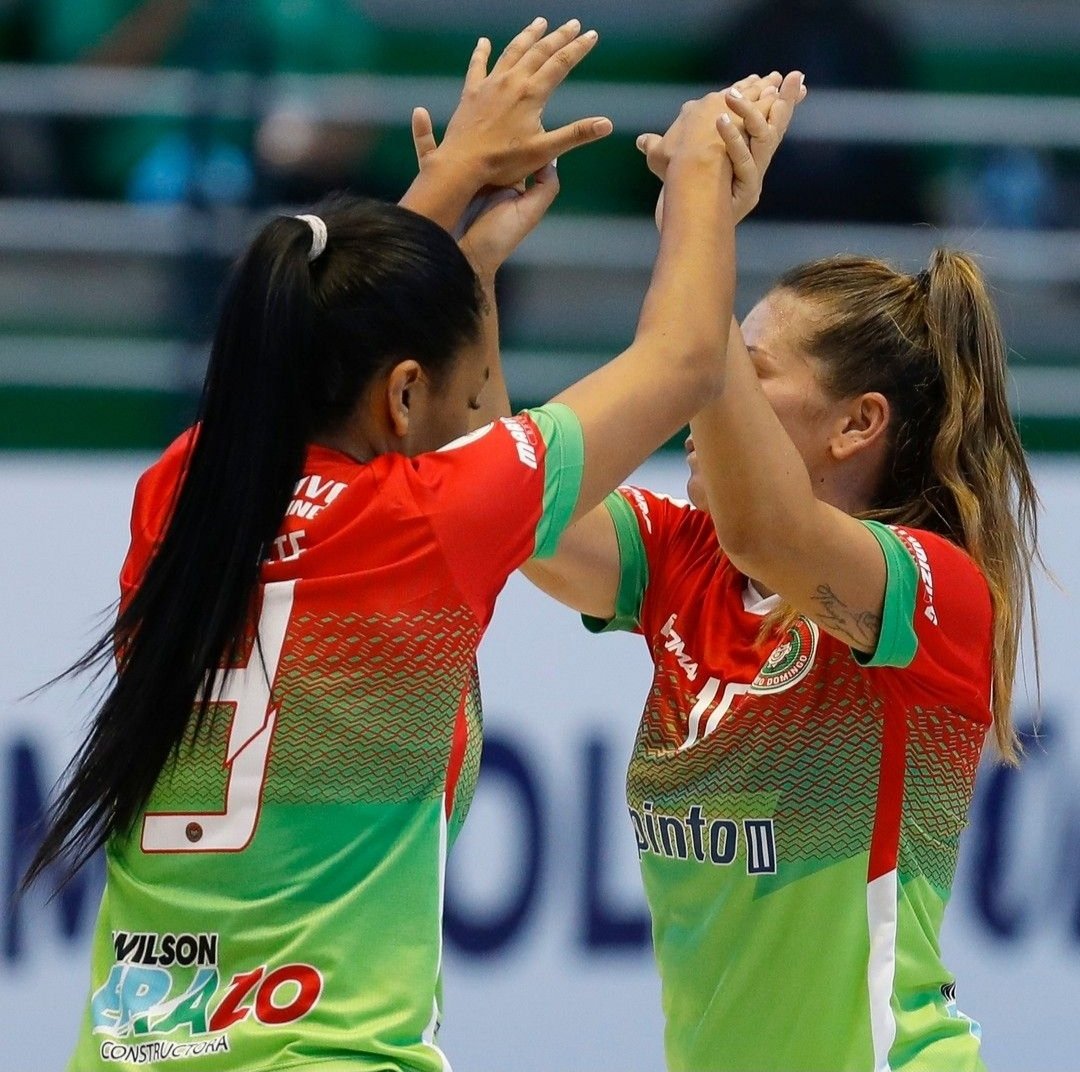 lnfa_fef's tweet photo. Libertadores Futsal Femenino.. 🇪🇨

✨Segunda victoria para nuestras representantes del  Club Santo Domingo que se impuso  7- 3 a Marte Club (Perú)⚽💯

#FEFecuador #Confa #LibertadoresFutsalFEM https://t.co/lIi84qryJH