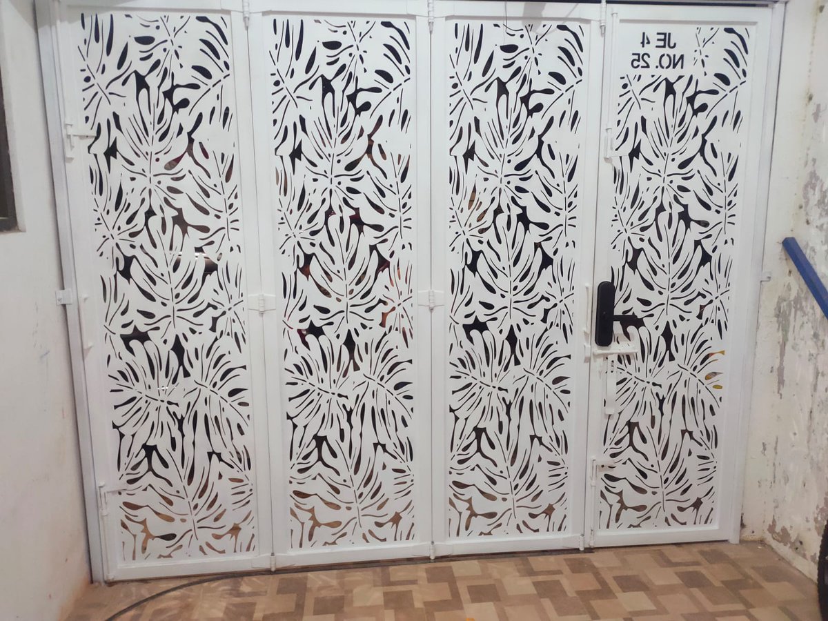 Bahagia itu sederhana, sesederhana buatin pagar garasi buat orang rumah,,