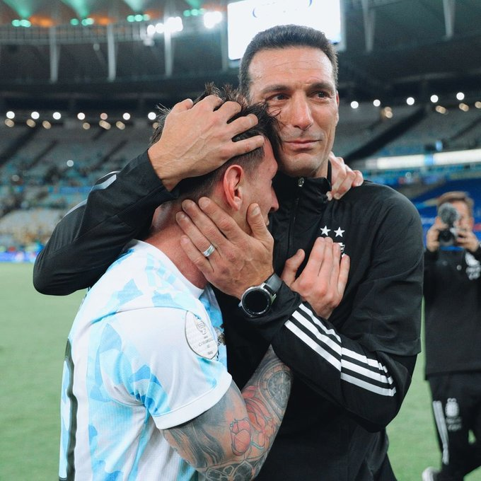 VSportsTM's tweet photo. "Messi es patrimonio del fútbol mundial". Lionel Scaloni. https://t.co/MGITw8wv2i