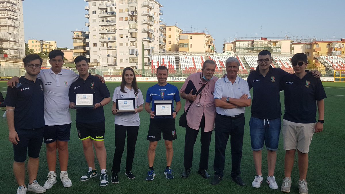 AiaTorreGreco's tweet photo. #giornatanazionsledellosport #arbitro #aia #sport #coni 

@AiaTorreGreco @cra_campania
@AIA_it @TorreGrecoNews

https://t.co/4AQsnERWh1 https://t.co/WkKAffXJqH