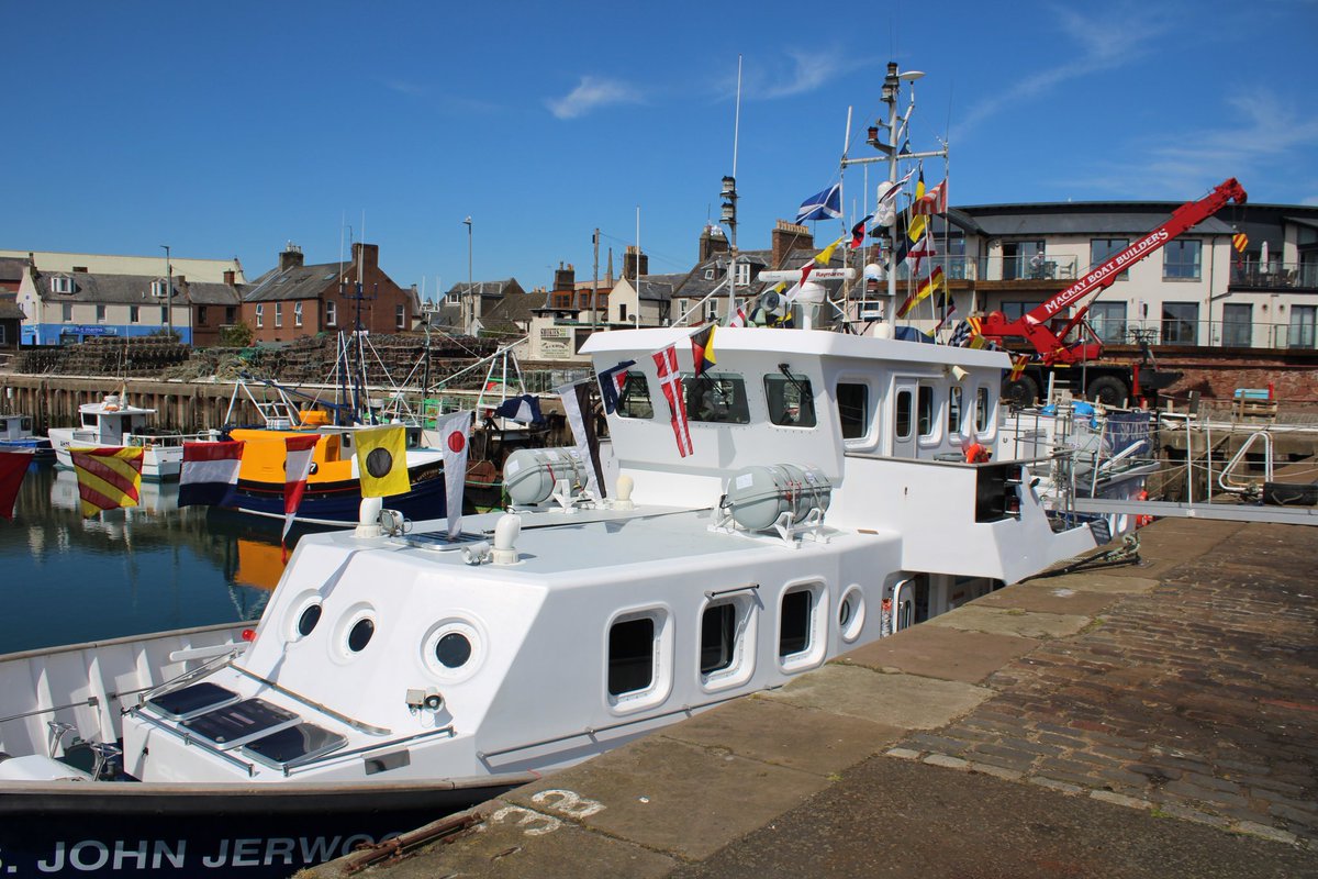 SamuelDay113's tweet photo. T.S. John Jerwood offshore training ship of the UK Sea Cadet Corps in Arbroath, Scotland, dressed overall for Her Majesty's Platinum Jubilee.
@JerwoodTs 
@SeaCadetsUK https://t.co/qoUW8tgmJV