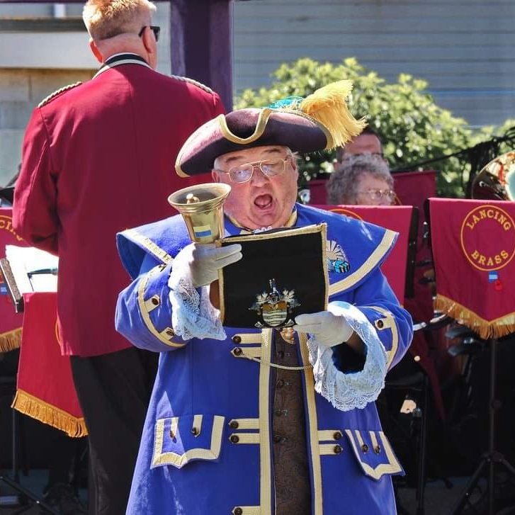 Proud to receive Certificate of Recognition for Reading Royal Proclamation in Lancing &amp; Worthing on behalf of <a href="/adurandworthing/">Adur & Worthing Councils</a>
Councils ahead of Beacon Lighting. #PlatinumJubilee #BeaconLighting #HM70 #PlatinumJubileePageant 
#PlatinumPartyatthePalace
