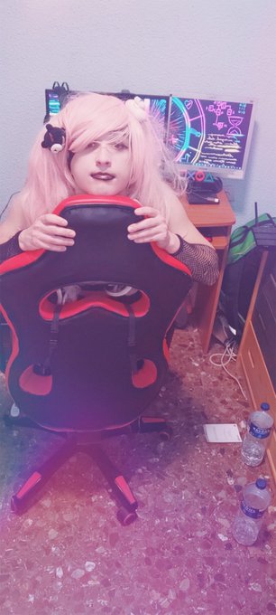 2 pic. wanna play some matchs with me? 
????

#femboy #gamer #pokemon #sissy #trap #cosplay https://t