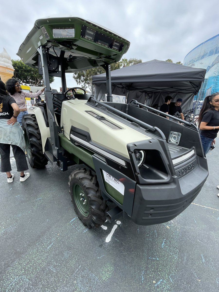 ThatsITLA's tweet photo. The first 100% electric, driver optional smart tractor from @MonarchTractor is leading the way into clean farming and less dependent on fossil fuels. #monarchtractor @ElectrifyExpo #electrifyexpo #tractor #farming #electricvehicles #cleanfarming #agriculture https://t.co/nkklgkKJrN