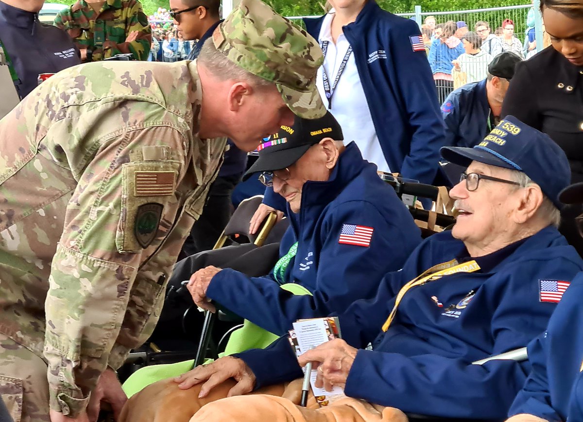 U.S. European Command tweet media