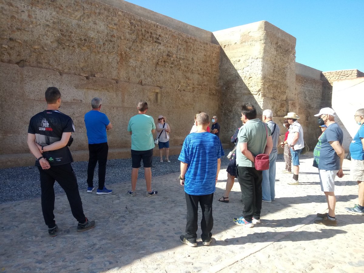 GranadaGeopark's tweet photo. VI #semanadelosgeoparques europeos en el #GeoparquedeGranada.
Visita guiada a la #Alcazaba de Guadix para conocer en profundidad las características históricas de este emblemático monumento del #Geoparque.
#geoparqueando
#geoparquesespañolesunesco
#egnweek2022 https://t.co/zlP2P60OJG