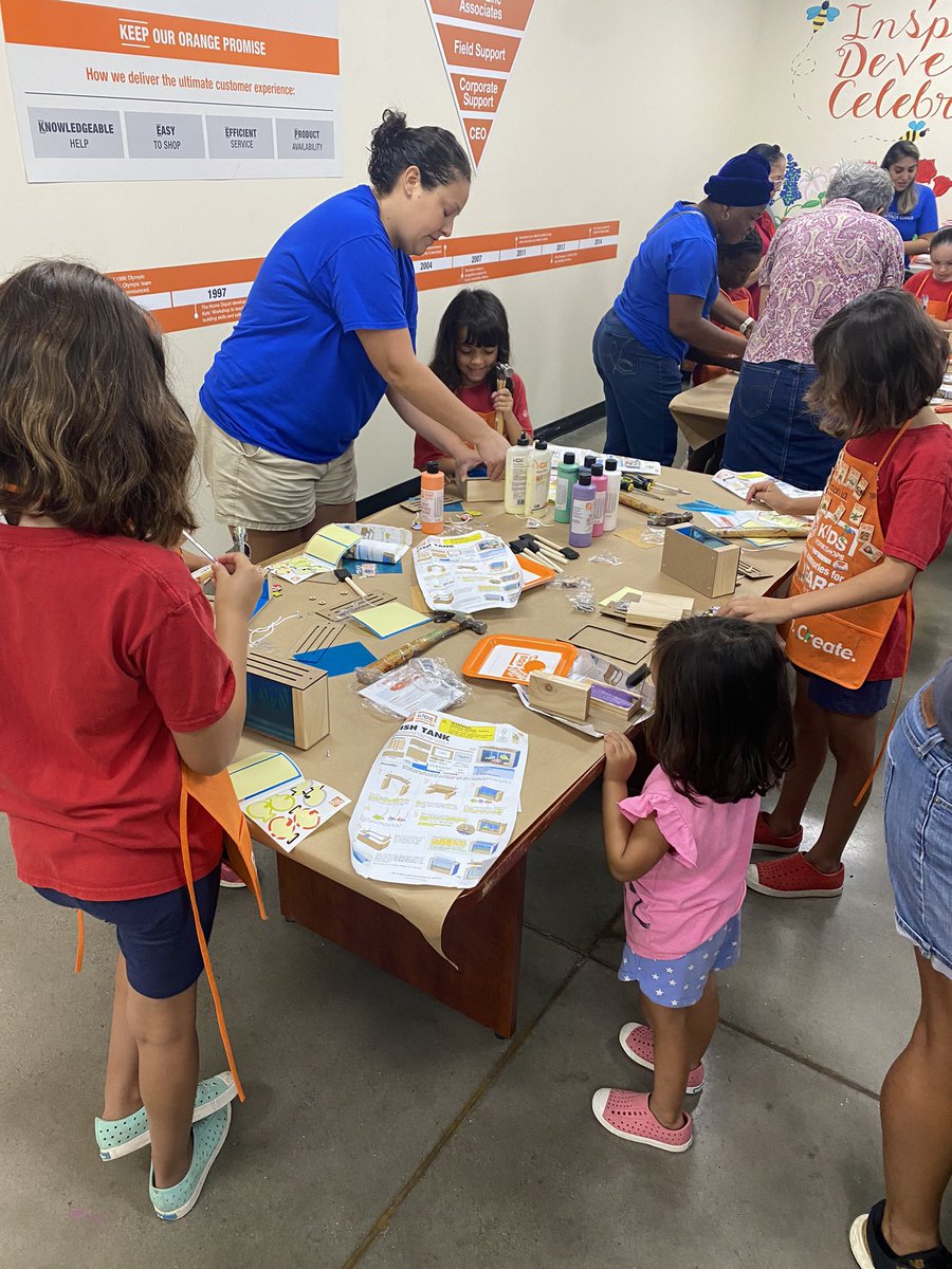 jan_kenny's tweet photo. Building Strong Relationships with the next generation! Local group of American Heritage Girls working to complete their Home Care and Repair badge. Girls completed kids workshop project and located tools and supplies in store. @javonne_s @MejutoAllen @THDLuisC https://t.co/hxucPwn6h7