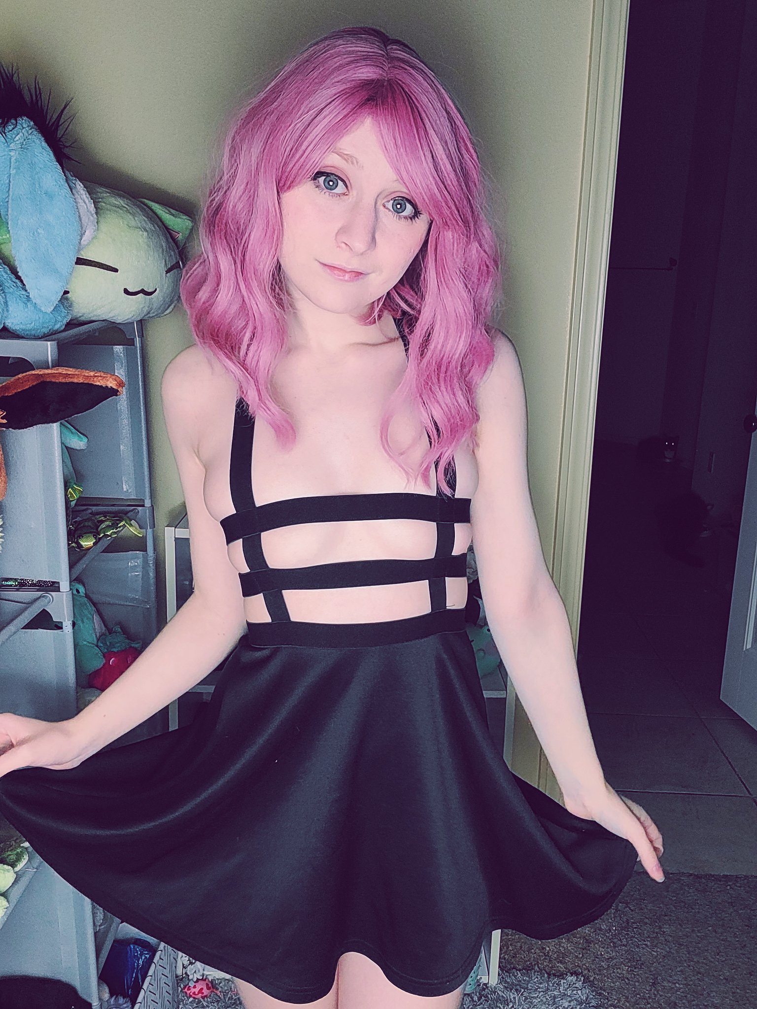 Skyla Starcrest ⭐️ on X: Looking for somebody to watch anime and play  video games with me 🥰 t.coFYK60Tr9YC  X