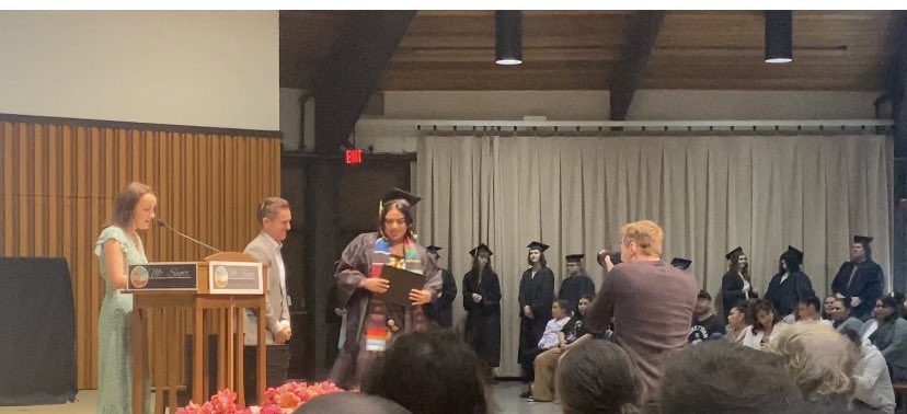 multpathways's tweet image. AMAZING ⁦@MtScottCenter⁩ #classof2022 smart, resilient graduates showing up and showing out! #alted #ppsgrads ⁦@PPSConnect⁩ ⁦@Super_GGuerrero⁩ ⁦@CherPro⁩ ⁦@ORDeptED_Colt⁩ ⁦⁦@BrimJulia⁩ ⁦@JonGarc1a⁩ ⁦⁦@akohnstamm⁩