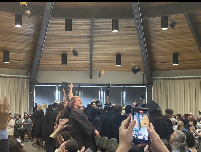 multpathways's tweet image. AMAZING ⁦@MtScottCenter⁩ #classof2022 smart, resilient graduates showing up and showing out! #alted #ppsgrads ⁦@PPSConnect⁩ ⁦@Super_GGuerrero⁩ ⁦@CherPro⁩ ⁦@ORDeptED_Colt⁩ ⁦⁦@BrimJulia⁩ ⁦@JonGarc1a⁩ ⁦⁦@akohnstamm⁩