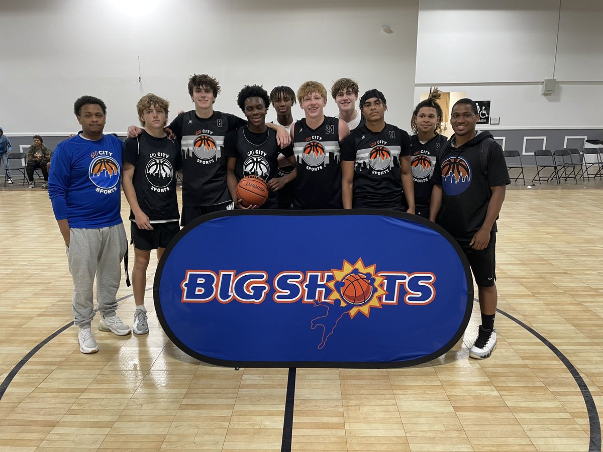 BIG SH🏀TS tweet media