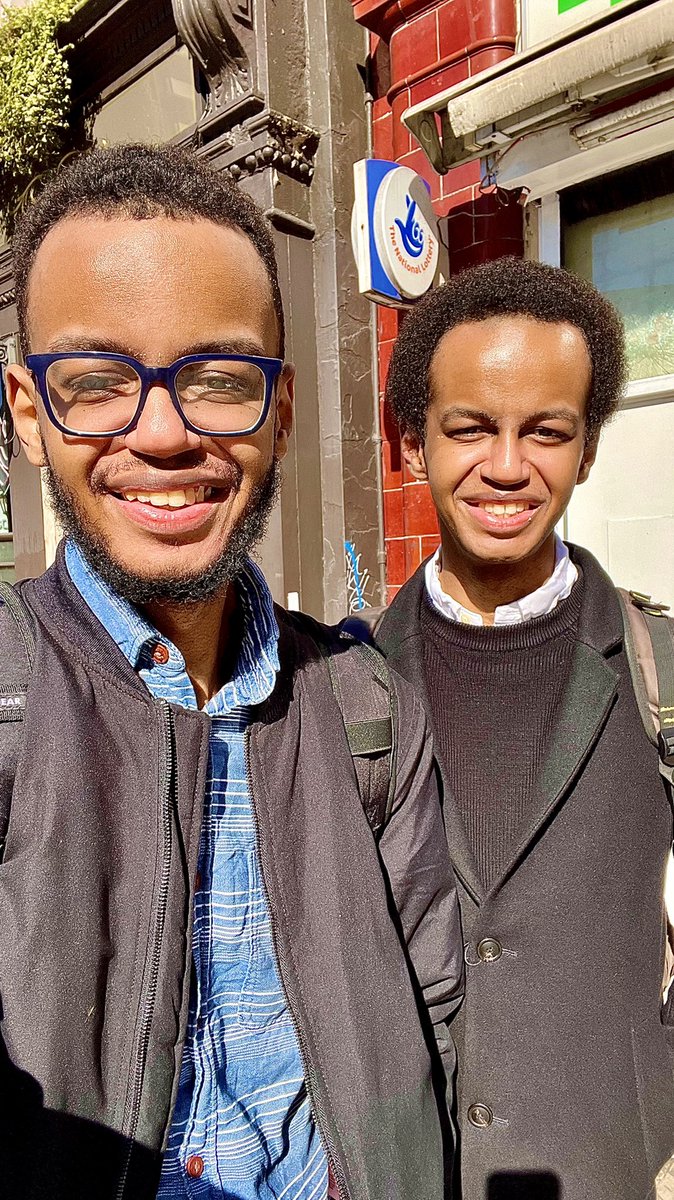 _okoe_'s tweet photo. Double trouble! #bredrin https://t.co/vfd8E5VA5V