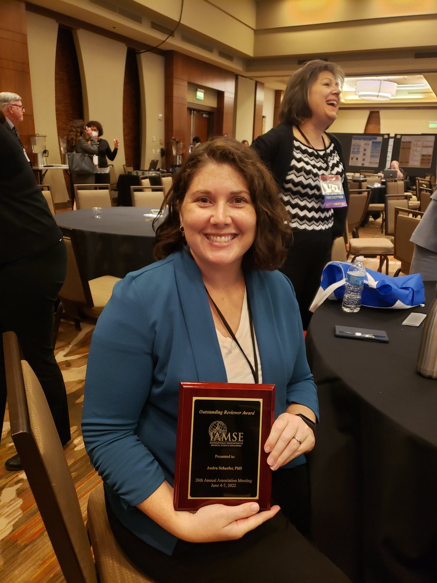 Huge kudos to Audra Schaefer <a href="/UMMC_AnatomyPhD/">UMMC Clinical Anatomy</a> for her Outstanding Review Award at #IAMSE22