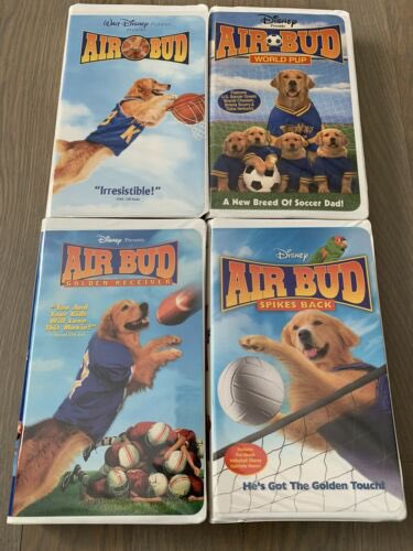 ShawnHallz's tweet photo. Me: Hey, Mom. Have you seen my air buds?
Mom: You mean your AirPods?
ME: No, my air buds https://t.co/z4dRjvw96I