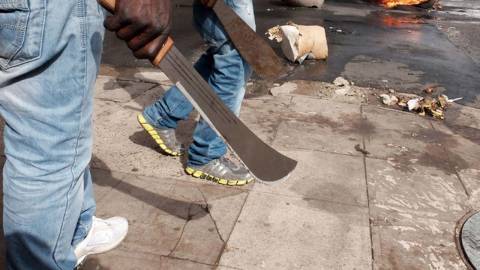 SaharaReporters's tweet photo. How Hoodlums Attacked Hausa Community In Ondo After Terrorists Struck Church, Killed Worshippers—Local Chief | Sahara Reporters https://t.co/XrxQkxO4fX https://t.co/IaGVFJWqSX