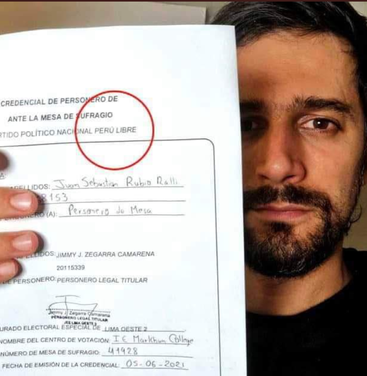 elorwelliano's tweet image. El tipo que hace imagen de #Oeschle por el día del padre, fue personero de #PerúLibre impugnó actas para el fraude. Su nombre #SebastiánRubio Desde hoy #OeschleNuncaMas