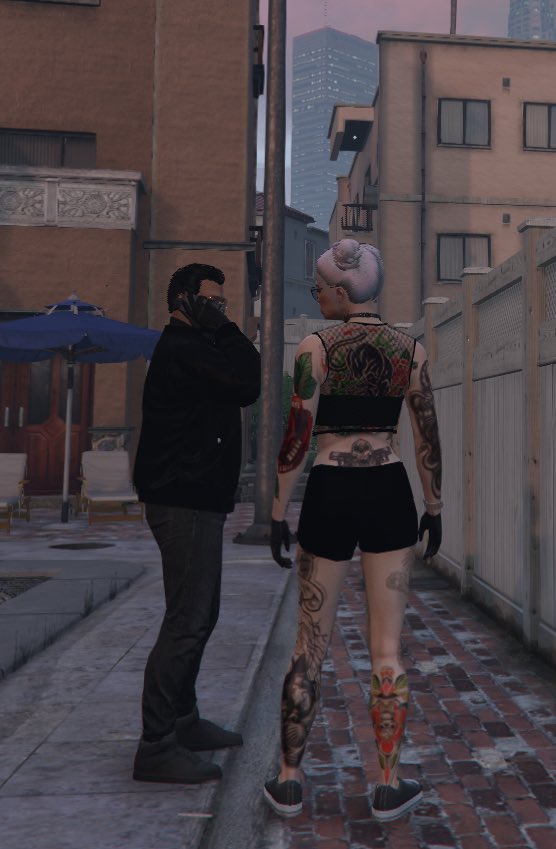 OOCDaph's tweet photo. tattoo update <3
-offline photos from daph
#666daph #gtarp #nopixel https://t.co/gKrJJEXCwn