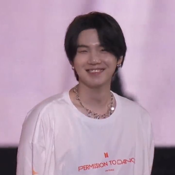 hourIysuga's tweet photo. ✩ #SUGA #방탄소년단슈가 #슈가 https://t.co/7wK90XhTzw