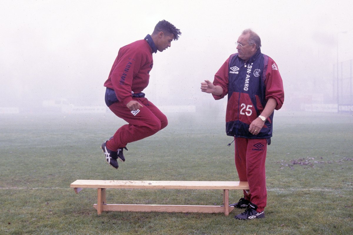 AFCAjax's tweet photo. Vandaag 13 jaar geleden overleed Bobby Haarms. De Goede Beul ❤️ https://t.co/Yq863Q8jMF
